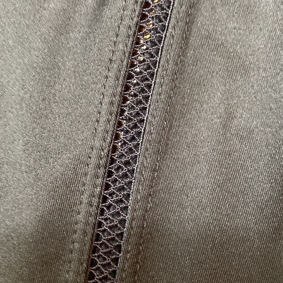 TAIL Golf Top Long Sleeve Round Neck Perforated and Cut Out Design Black XL - Picture 10 of 12